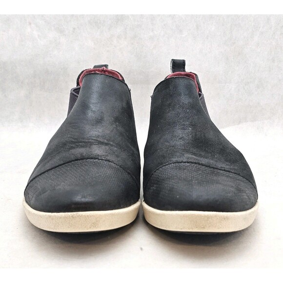OluKai Waipahe Shoes Womens Size 8 Black Leather Slip On Casual Classic Booties - Picture 3 of 11